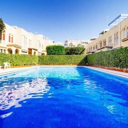 Villa Magerit, Entire Home 5 Minutes Easy Walk To Sandy Beach Ла Мата Екстериор снимка