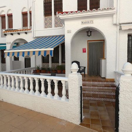 Villa Magerit, Entire Home 5 Minutes Easy Walk To Sandy Beach Ла Мата Екстериор снимка