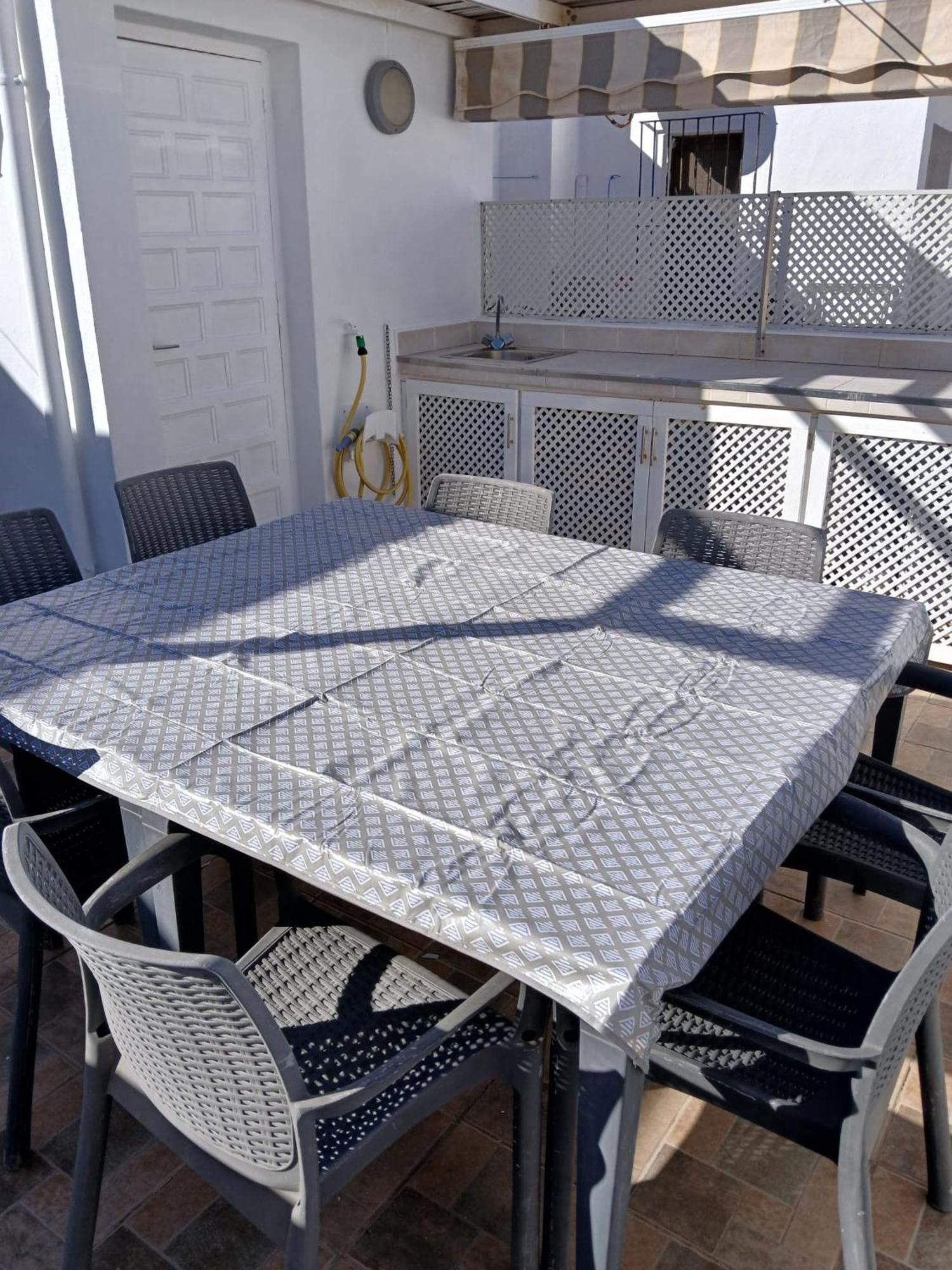 Villa Magerit, Entire Home 5 Minutes Easy Walk To Sandy Beach Ла Мата Екстериор снимка